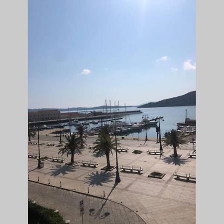 Appartamento Incantevole La Maddalena Vista Mare Codice Iun Q5459 Dış mekan fotoğraf